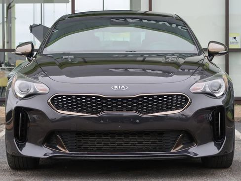 Used 2020 Kia Stinger GT-Line w/ Sun & Sound Package RWD image 2