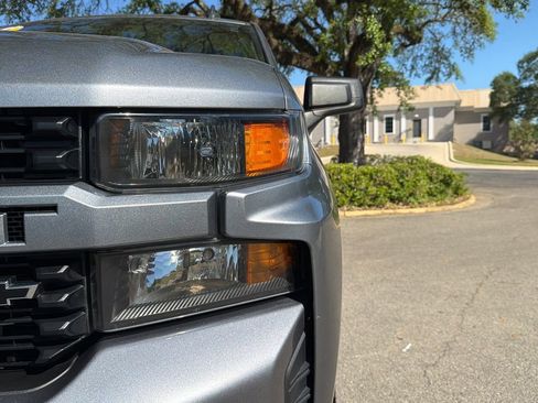 Used 2022 Chevrolet Silverado 1500 Custom w/ LPO, Blackout Package AWD/4WD image 10