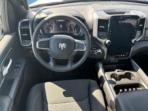 Used 2025 RAM 1500 Big Horn AWD/4WD image 18