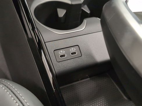 Used 2025 BMW X1 xDrive28i w/ Technology Package image 21