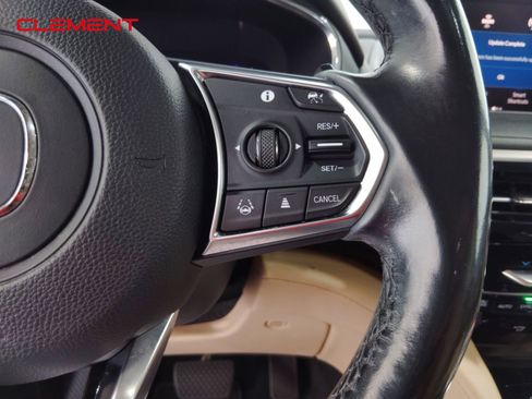 Used 2022 Acura MDX SH-AWD image 13