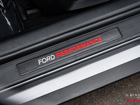 Used 2021 Ford Mustang Shelby GT500 w/ Carbon Fiber Track Pack image 18