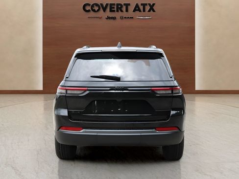 New 2026 Jeep Grand Cherokee 4WD image 4