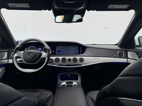 Used 2017 Mercedes-Benz S 550 Sedan image 6