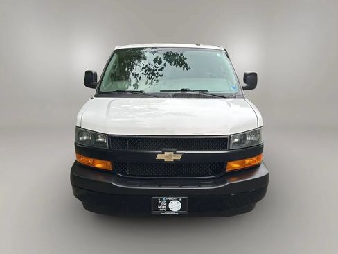 Used 2021 Chevrolet Express 2500 w/ Driver Convenience Package RWD image 9