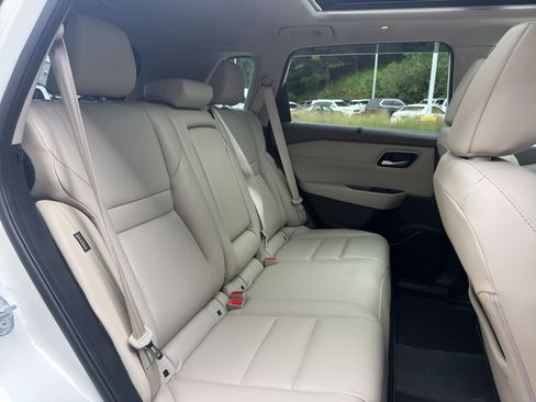 Used 2021 Nissan Rogue SL w/ Premium Package FWD image 20