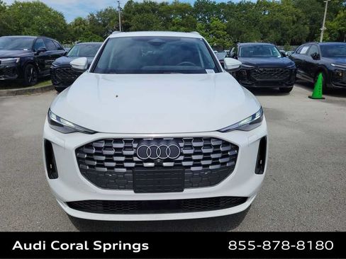 Certified 2025 Audi Q5 Premium w/ Convenience Package AWD/4WD image 3