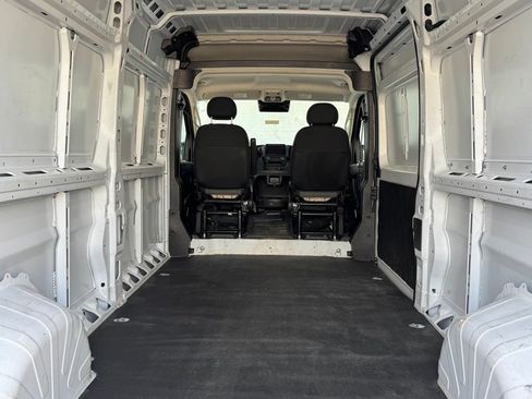 Used 2025 RAM ProMaster 2500 w/ Convenience Group FWD image 25