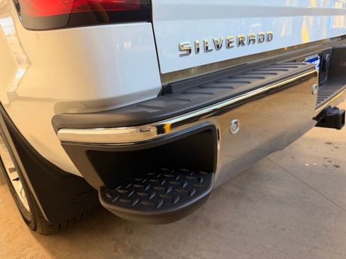 Used 2015 Chevrolet Silverado 1500 LTZ Z71 w/ LTZ Plus Package AWD/4WD image 13