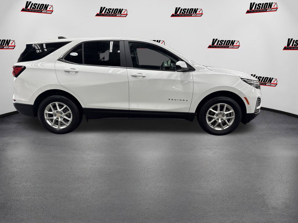 Used 2024 Chevrolet Equinox LT AWD/4WD image 4