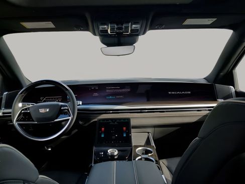 Certified 2025 Cadillac Escalade Premium Luxury image 25