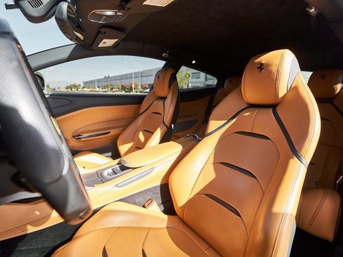 Used 2018 Ferrari GTC4Lusso image 44