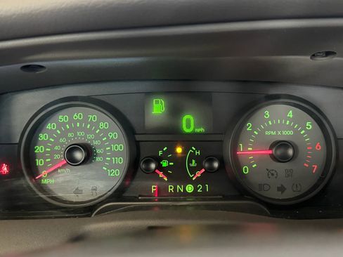 Used 2007 Mercury Grand Marquis GS RWD image 13