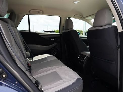 Used 2025 Subaru Outback Premium AWD/4WD image 21