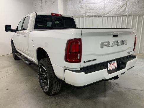 Used 2026 RAM 2500 Laramie AWD/4WD image 5