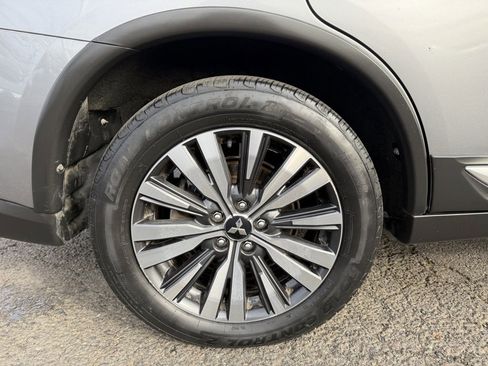 Used 2020 Mitsubishi Outlander SEL image 10