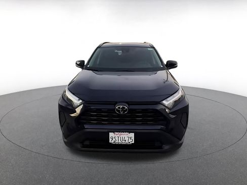 Used 2025 Toyota RAV4 XLE w/ Convenience Package image 4