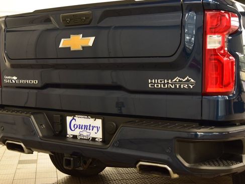 Used 2023 Chevrolet Silverado 1500 High Country w/ High Country Premium Package AWD/4WD image 23