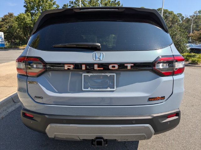 New 2026 Honda Pilot TrailSport image 8