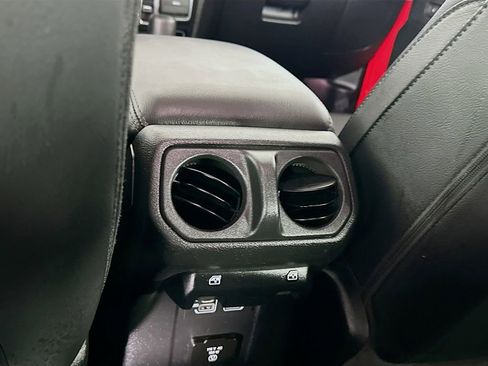 Certified 2022 Jeep Wrangler Unlimited Sahara image 37