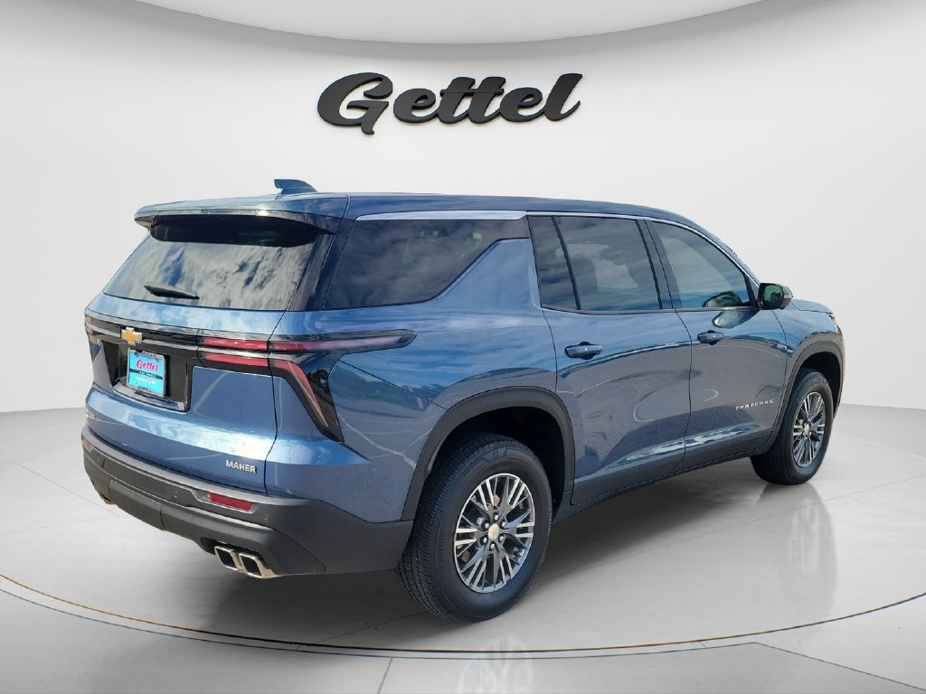 Used 2024 Chevrolet Traverse LS FWD image 5