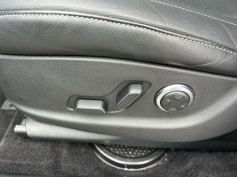 Used 2025 Genesis GV80 2.5T Standard image 25