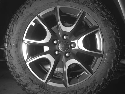 Used 2025 Jeep Compass Trailhawk AWD/4WD image 15