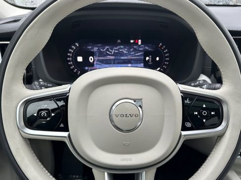 New 2026 Volvo XC60 B5 Ultra w/ Protection Package Premier image 25