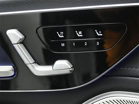 Used 2023 Mercedes-Benz EQS 580 4MATIC SUV image 60