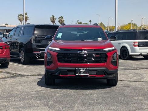 New 2026 Chevrolet Equinox RS FWD image 2