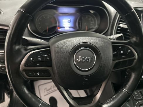 Used 2021 Jeep Cherokee Latitude Lux w/ Comfort/Convenience Group AWD/4WD image 15