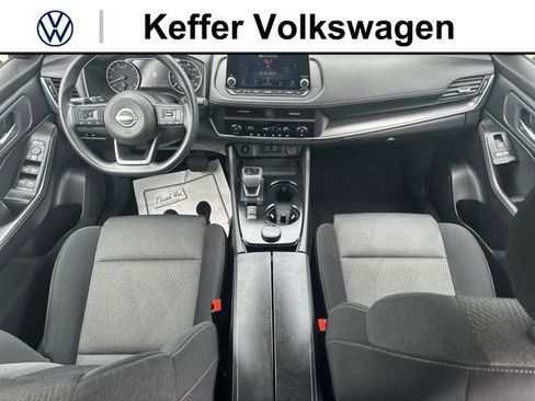 Used 2024 Nissan Rogue SV AWD/4WD image 27