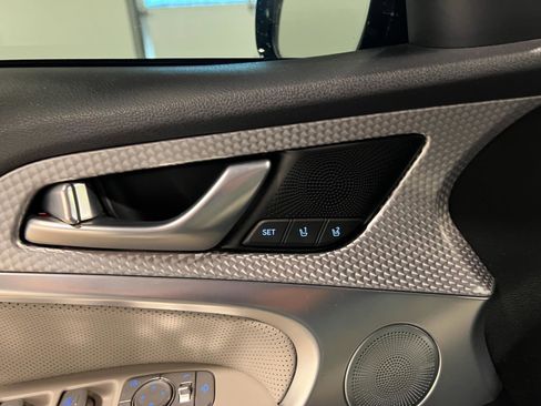 Used 2023 Genesis G70 2.0T w/ Sport Prestige Package image 26