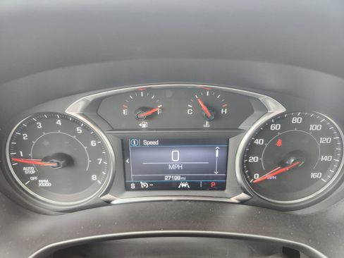 Used 2024 GMC Terrain SLE image 12