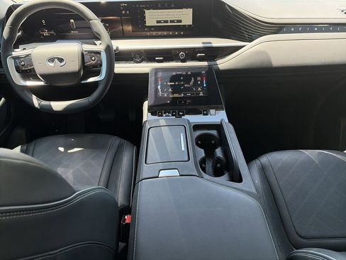 Used 2025 INFINITI QX80 Luxe RWD image 14