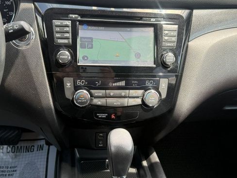 Used 2016 Nissan Rogue SL AWD/4WD image 24