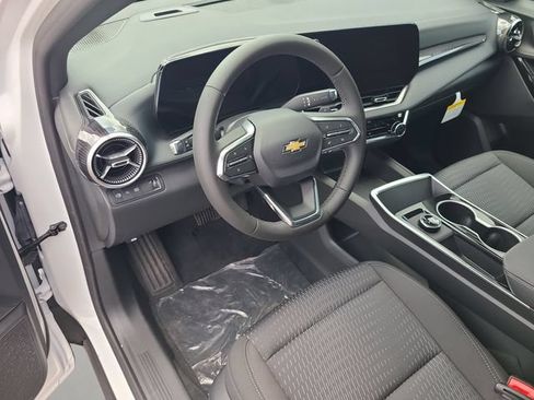 New 2027 Chevrolet Equinox LT FWD image 19