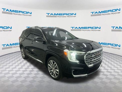 Used 2022 GMC Terrain Denali w/ Denali Premium Package image 7