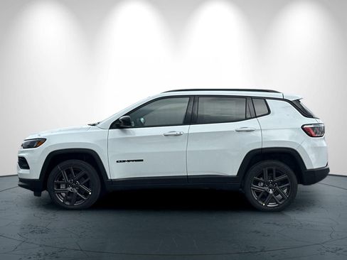 New 2026 Jeep Compass Latitude image 7