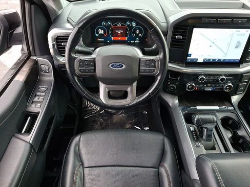 Used 2021 Ford F150 Lariat image 2