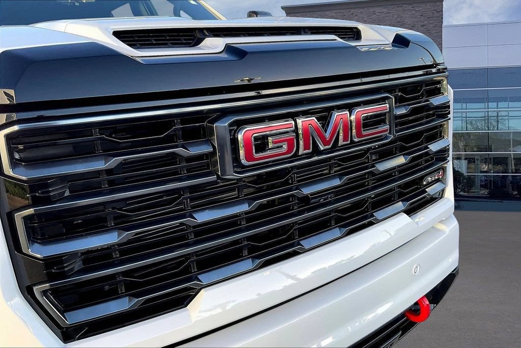 Used 2026 GMC Sierra 2500 AT4 w/ AT4 Premium Plus Package AWD/4WD image 34