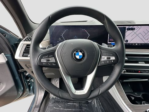 Used 2024 BMW X5 sDrive40i w/ Premium Package image 11