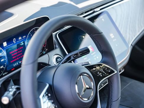 New 2026 Mercedes-Benz E 350 4MATIC Sedan image 20