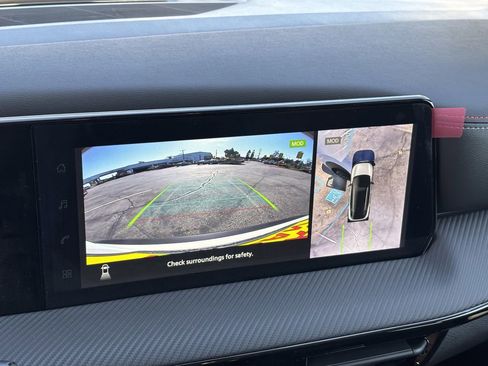 New 2026 Nissan Kicks SR w/ SR Premium Package FWD image 17