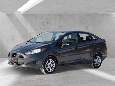 Used 2016 Ford Fiesta SE w/ Cold Weather Package image 6