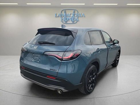 Used 2024 Honda HR-V Sport image 5