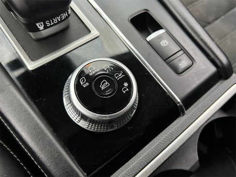 Used 2022 Mitsubishi Outlander SE image 28