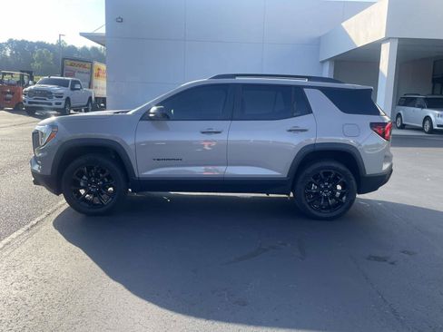 Used 2025 GMC Terrain Elevation w/ Black Edition AWD/4WD image 8