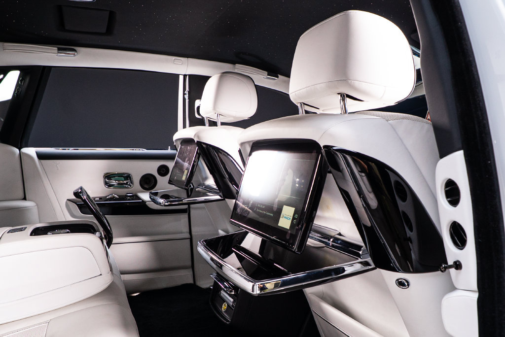 Used 2022 Rolls-Royce Phantom Sedan w/ The Phantom Package RWD image 58