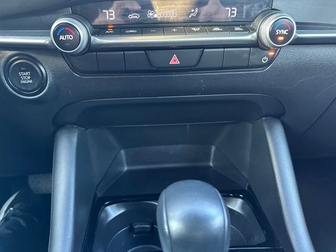 Used 2024 MAZDA MAZDA3 s image 18